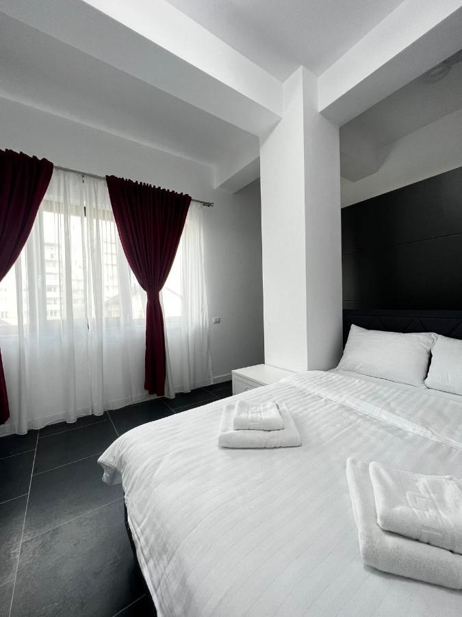 Marvellous Aparthotel With Master Apartments Suczawa Zewnętrze zdjęcie