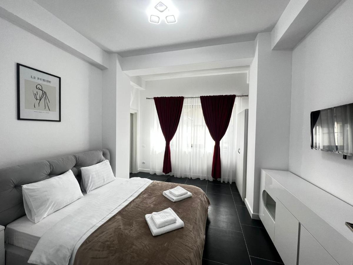 Marvellous Aparthotel With Master Apartments Suczawa Zewnętrze zdjęcie