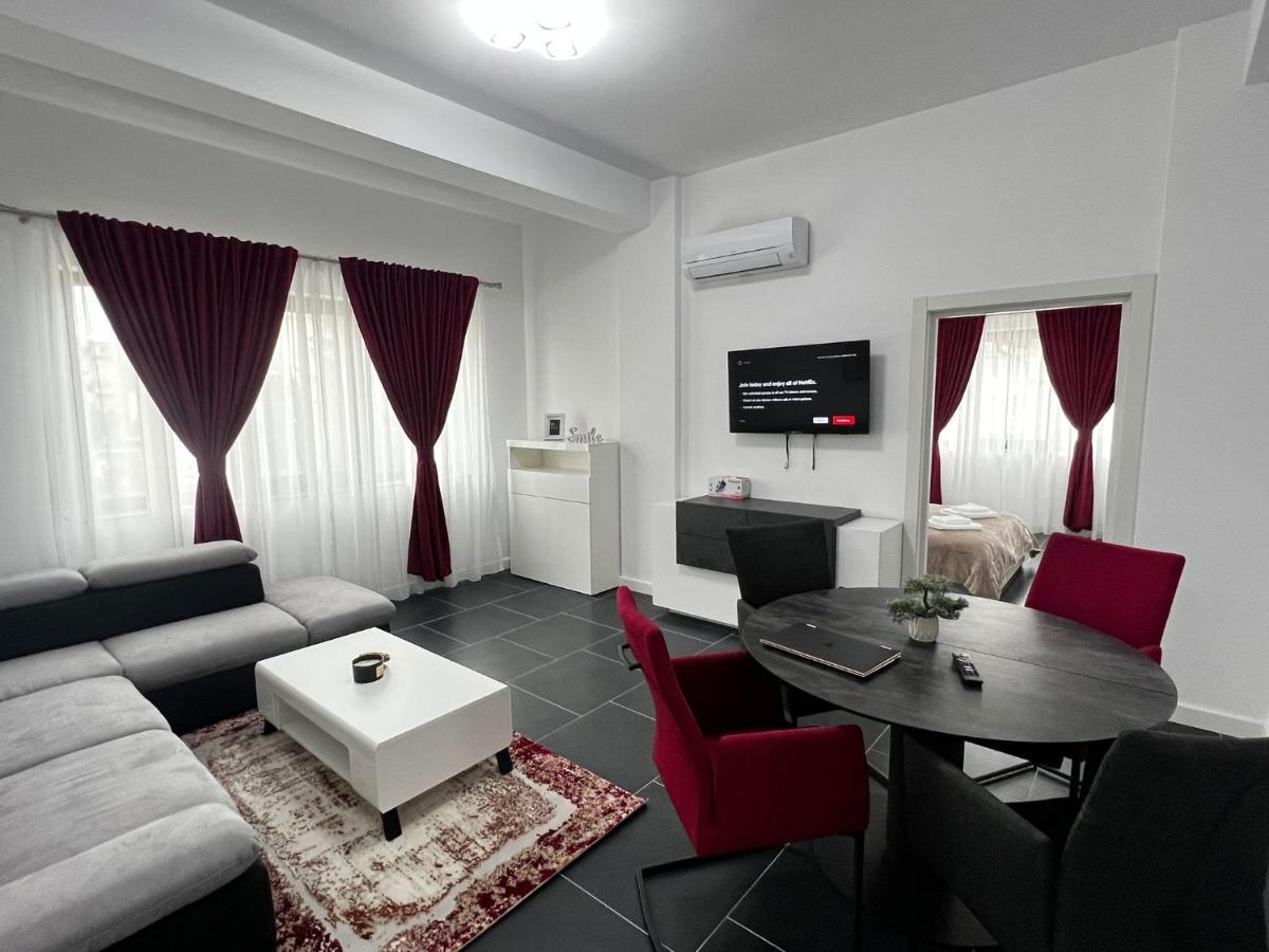 Marvellous Aparthotel With Master Apartments Suczawa Zewnętrze zdjęcie