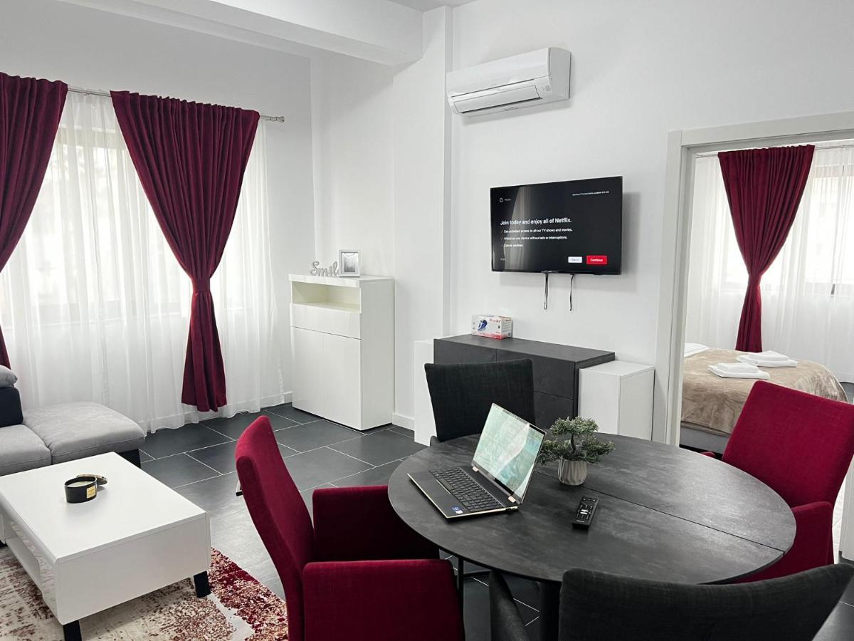 Marvellous Aparthotel With Master Apartments Suczawa Zewnętrze zdjęcie