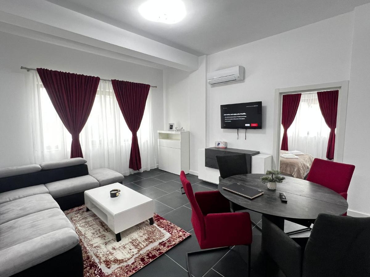 Marvellous Aparthotel With Master Apartments Suczawa Zewnętrze zdjęcie