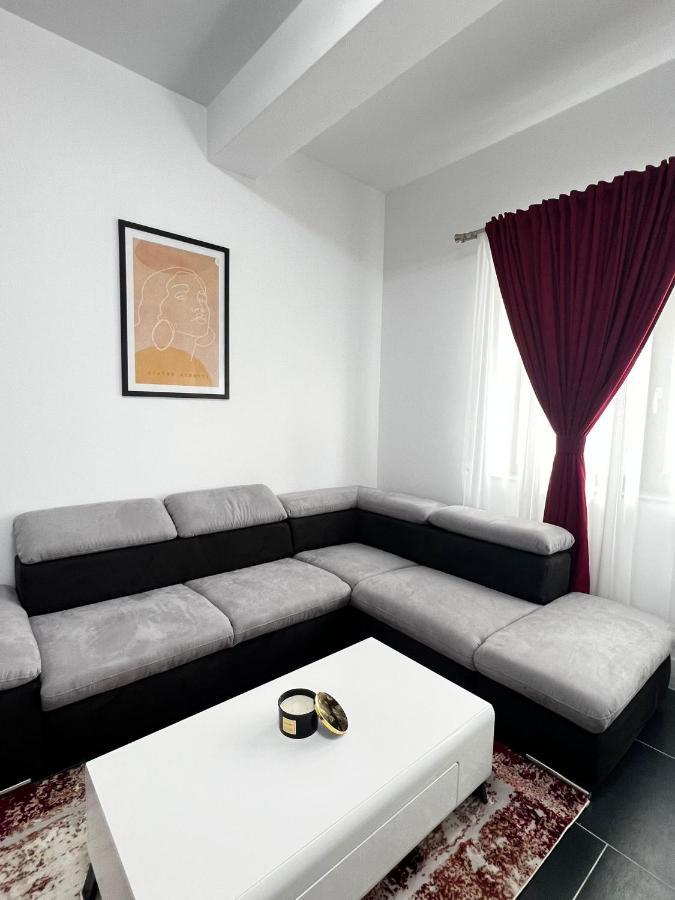 Marvellous Aparthotel With Master Apartments Suczawa Zewnętrze zdjęcie