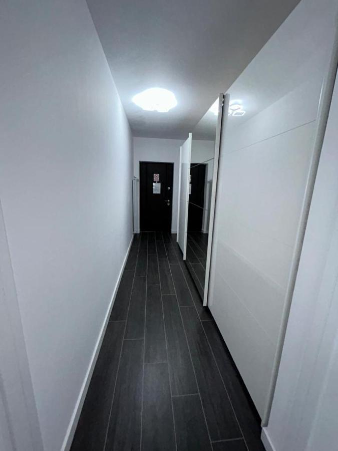 Marvellous Aparthotel With Master Apartments Suczawa Zewnętrze zdjęcie